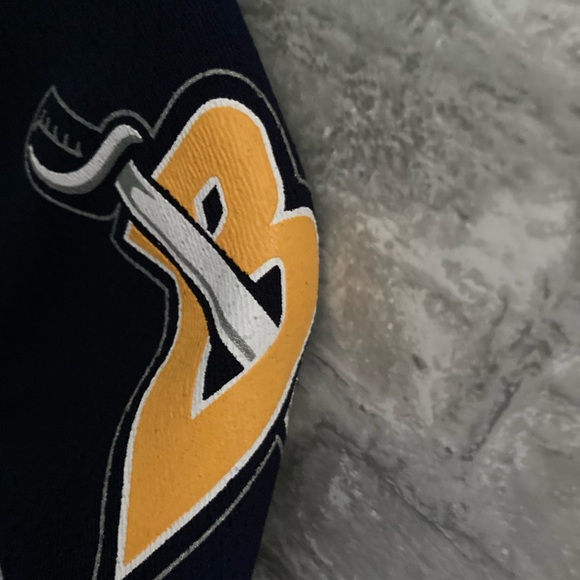 2000’s Buffalo Sabres “Buffaslug” Ryan Miller 3rd Jersey ( Screen Printed Logo ) - Picture 4 of 5